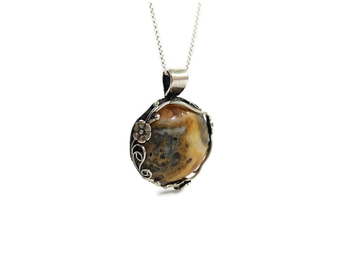 Crazy Agate and Flowers Pendant