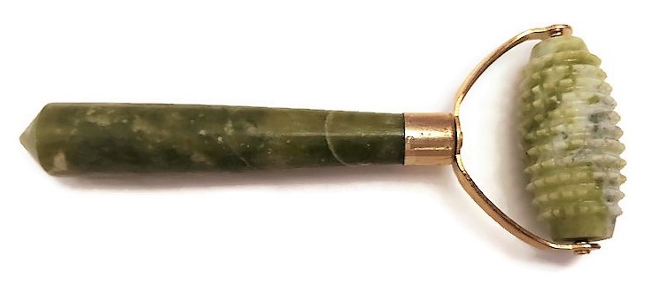 Large Toothed Jade Massager