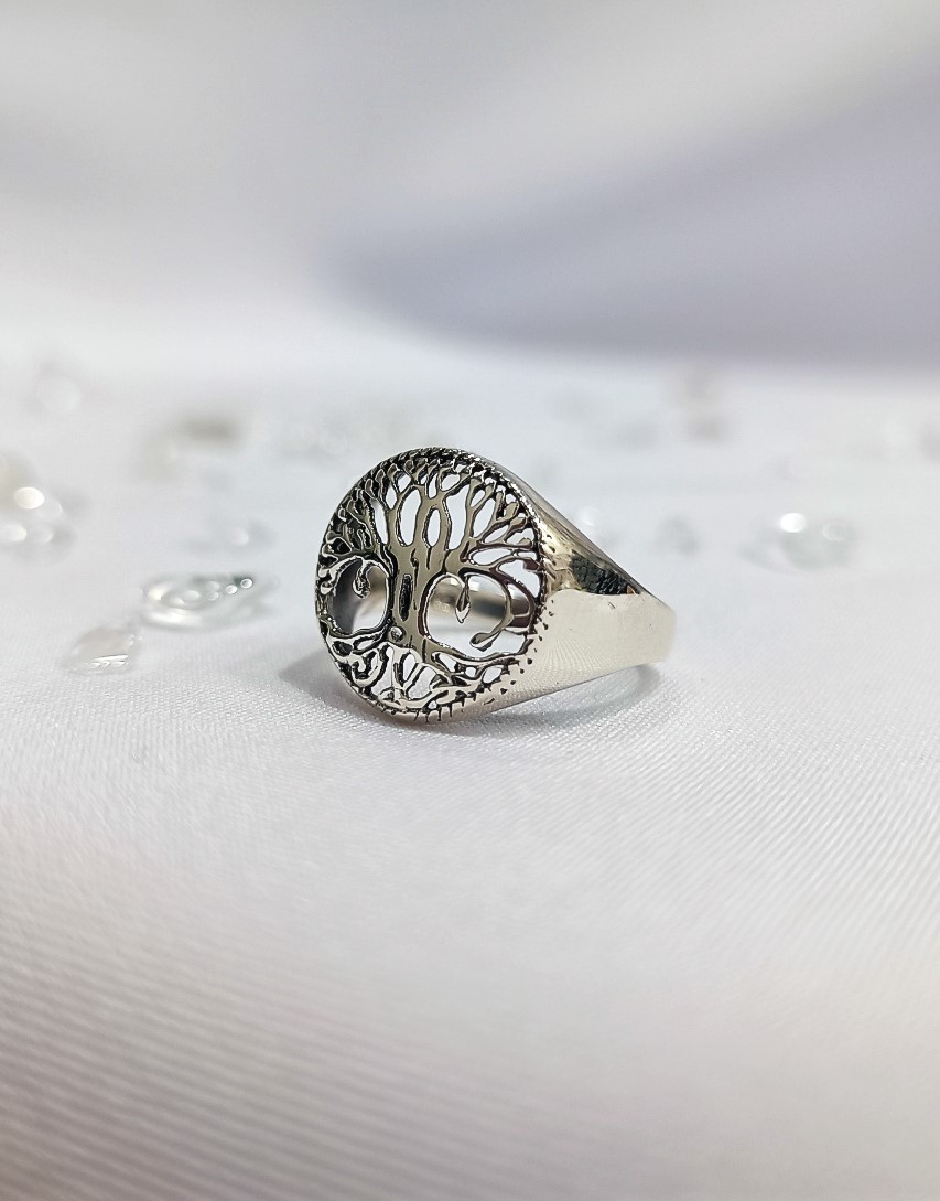 Round Tree and roots Ring